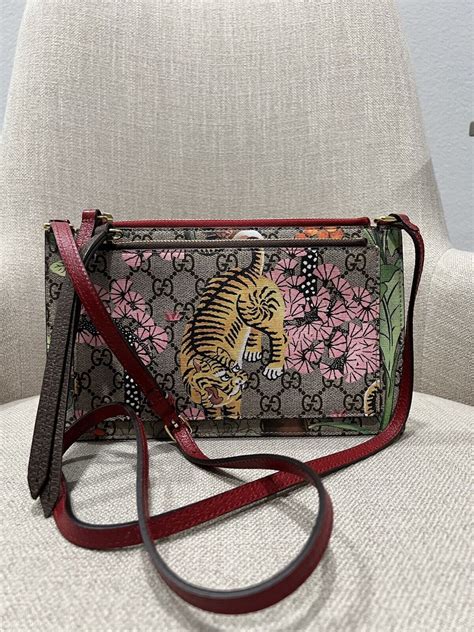 gucci bengal tiger crossbody bag|gucci tiger clothing.